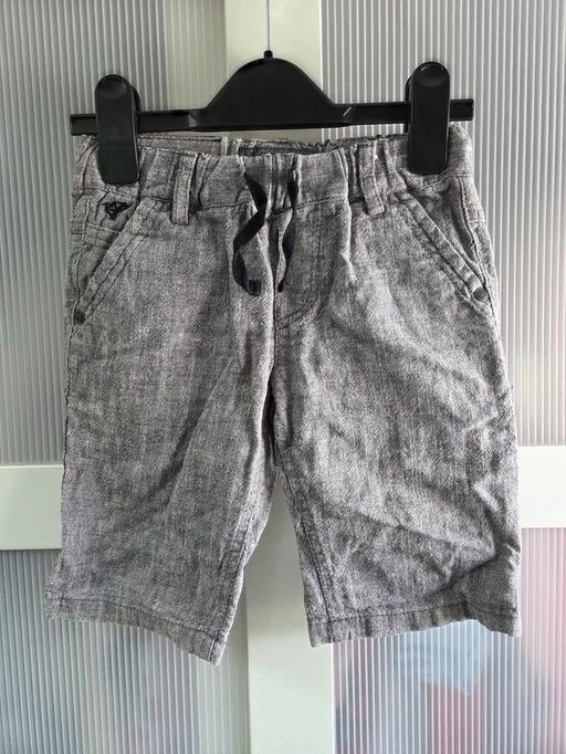  — Age 6 JOHN ROCHA grey shorts
