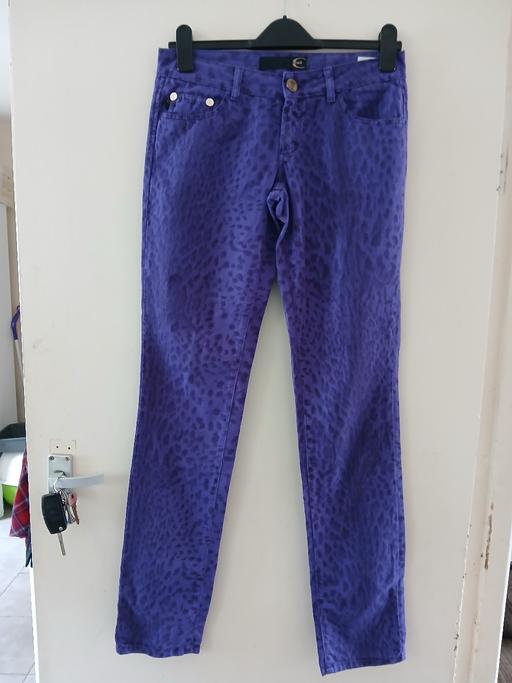  — Jeans