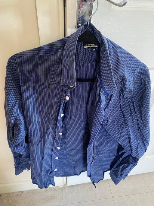  — Mens navy blue long sleeve shirt size L