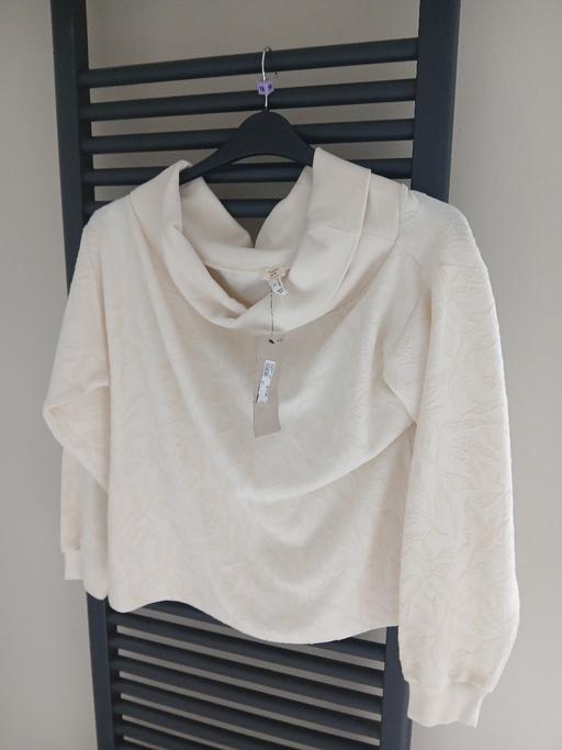  — river island top new