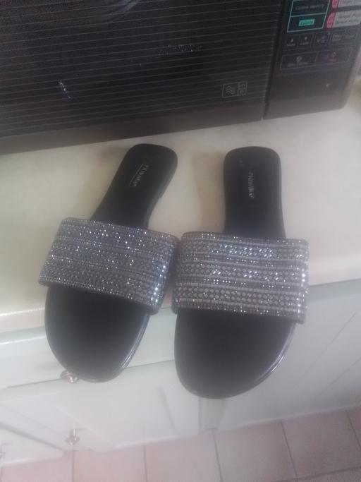  — BRAND NEW LADIES SILVER MULES