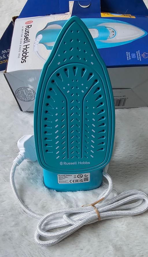  — Steam Iron New but with a crack