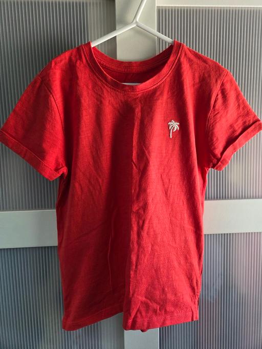  — Age 6-7 PRIMARK red tshirt
