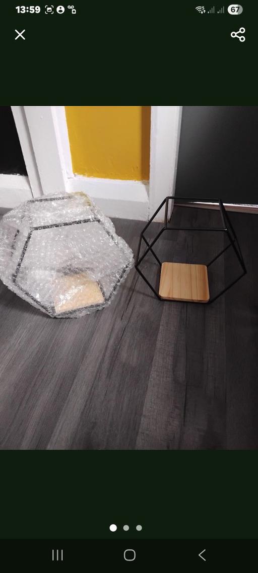  — 2 Shelves.