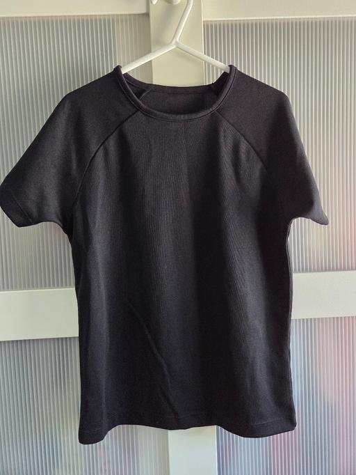  — Age 6-7 NUTMEG black sports tshirt