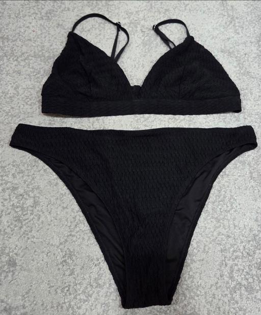  — Size 16-18 H&M black bikini