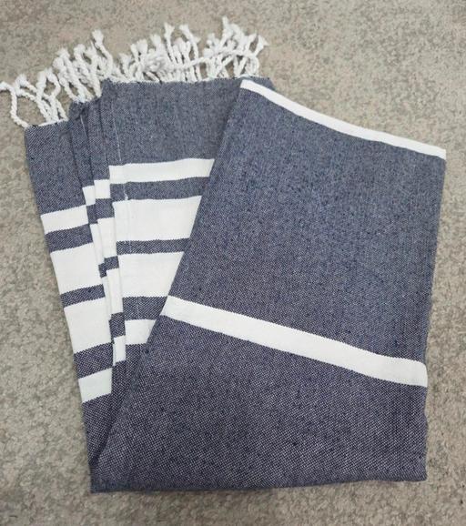  — Cotton throw