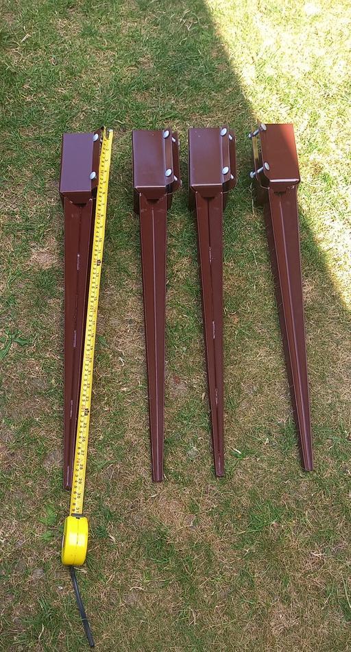  — 4 Heavy Metal Fence Post Spikes