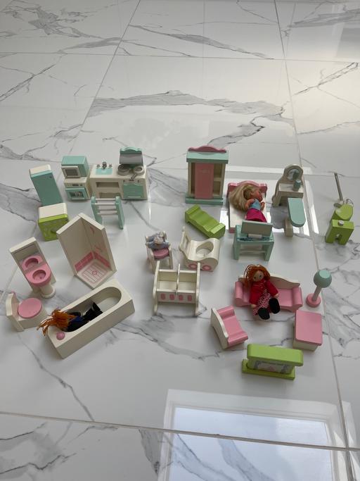  — Children doll house furniture