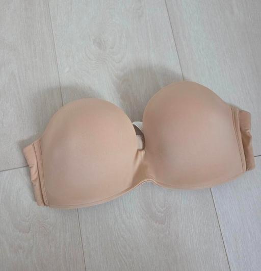 — 34A WONDERBRA strapless