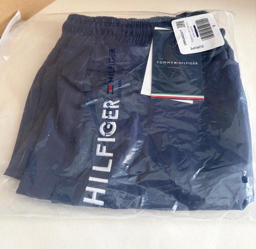  — Mens swim shorts