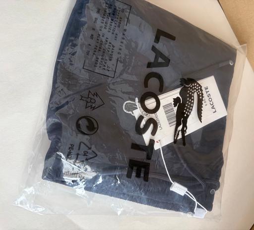  — Lacoste shorts