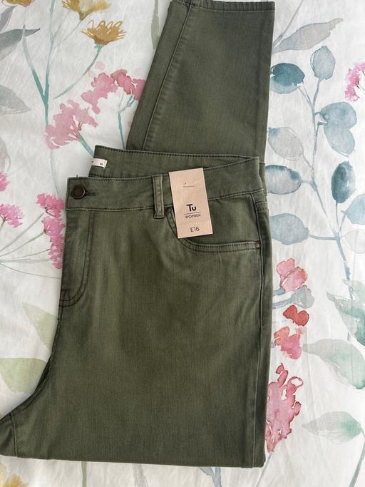  — Ladies khaki jeans