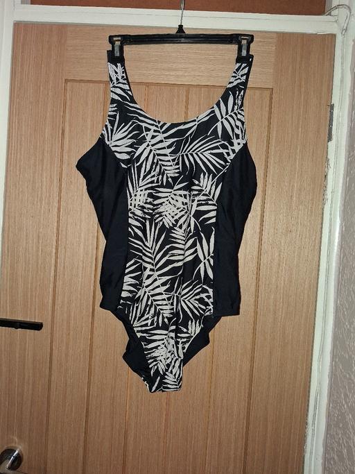  — Swim / Bathing Costume 16/18 x 2