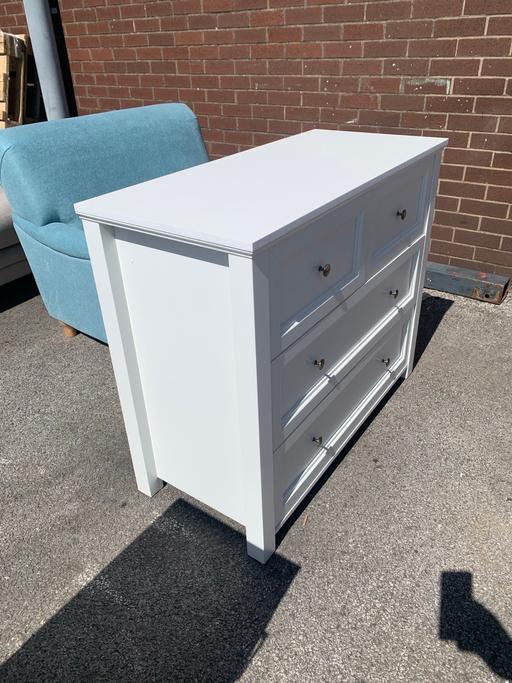  — Ives white chest of drawers