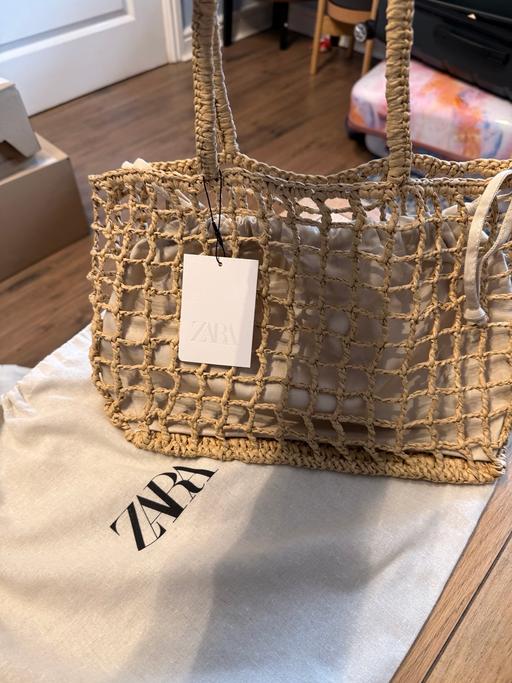  — Zara braided bag (beige)
