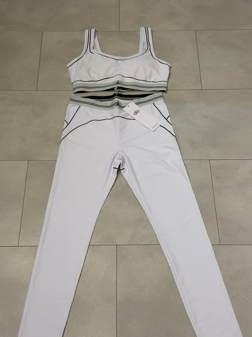  — Women alo yoga set white M