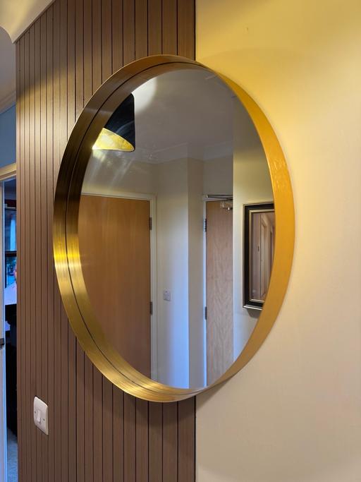  — CIRCULAR GOLD MIRROR