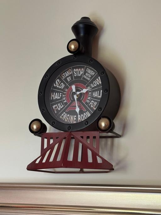  — NOVELTY TRAIN ENGINE ROOM WALL CLOCK