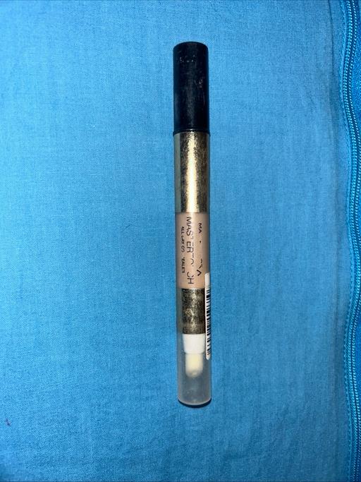  — Maxfactor Master touch All Day Concealer