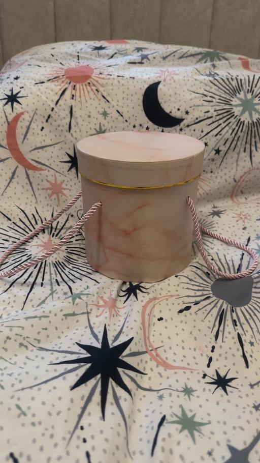  — Pink marble gift box