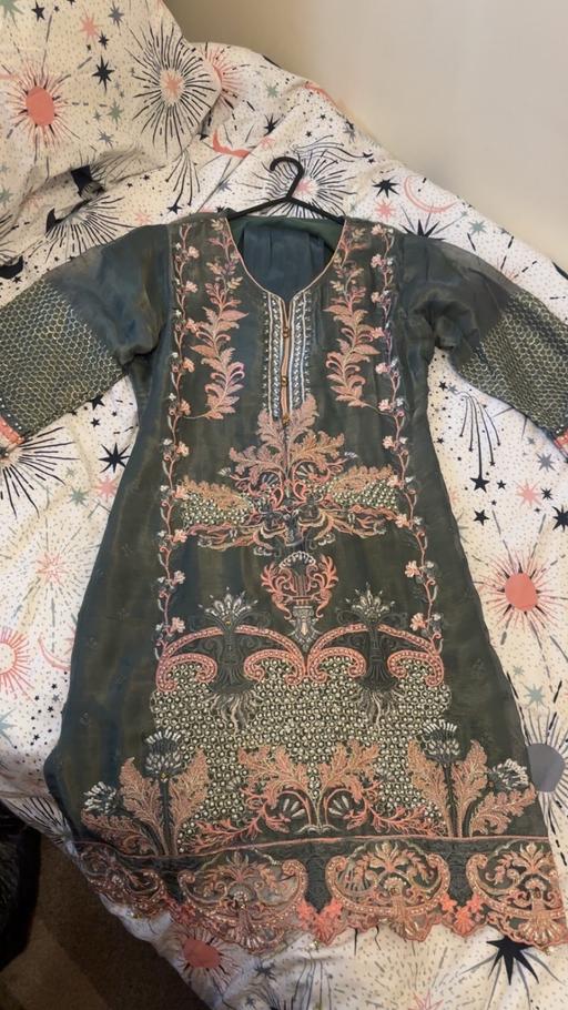  — Women’s brand new Asian styled suit