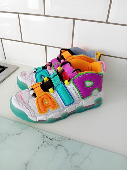  — nike air uptempo