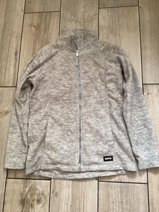  — Worn once regatta fleece size 8