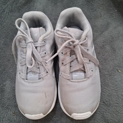 — Adidas Trainers kids size 8k