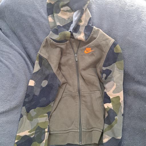  — Nike Jacket Kids M