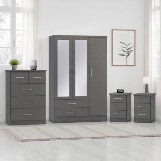  — Wardrobes 