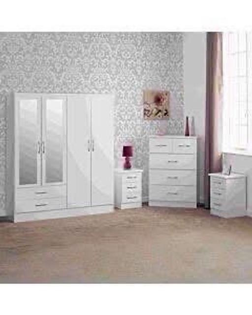  — Wardrobes