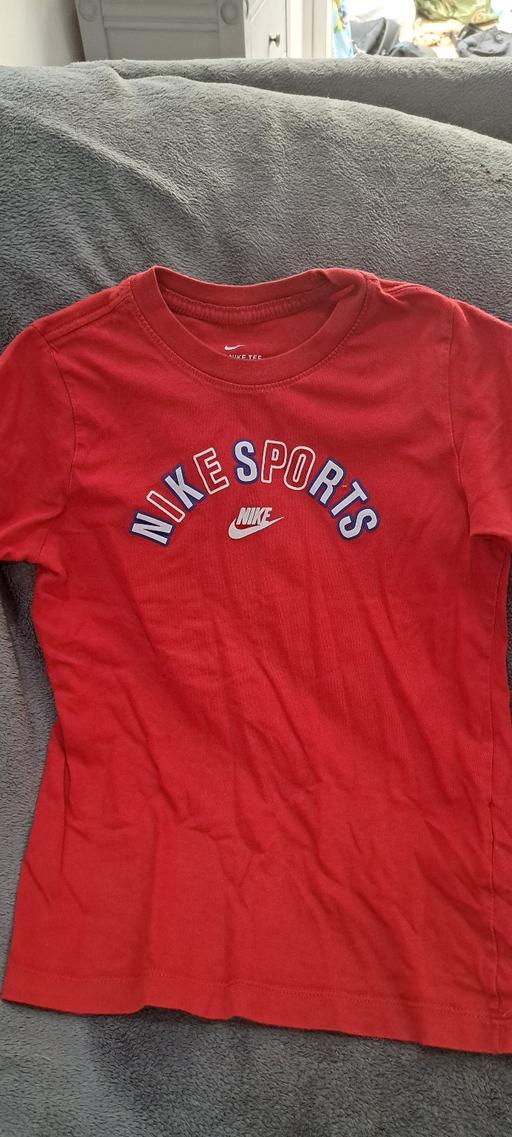  — Nike sports shirt kids S