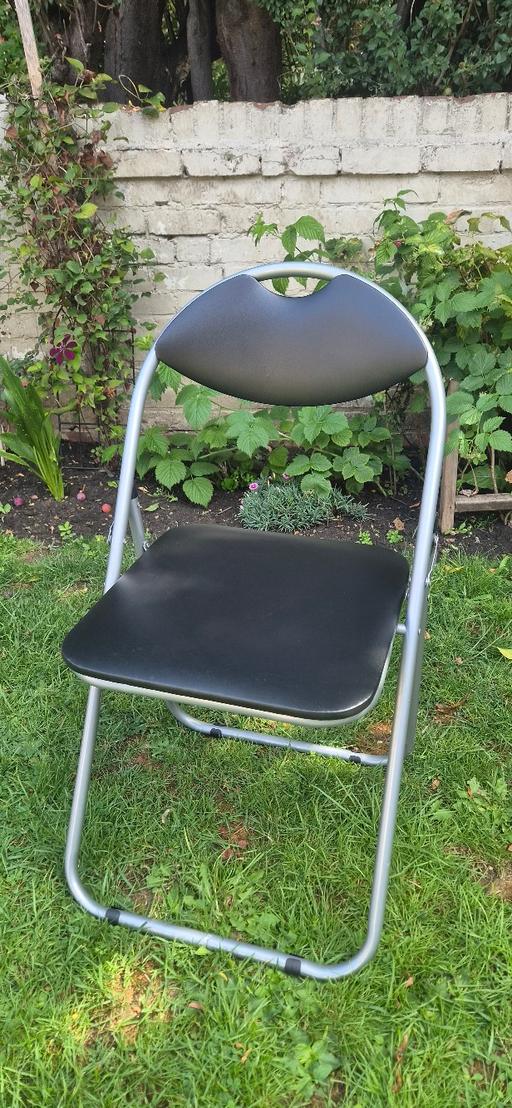  — Chairs 5£ each,used once (20 chairs availabl