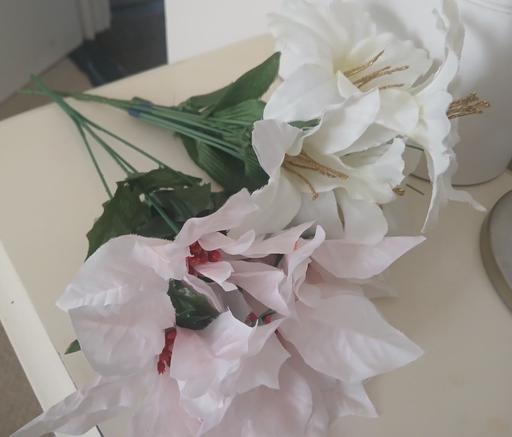  — Artificial flowers)