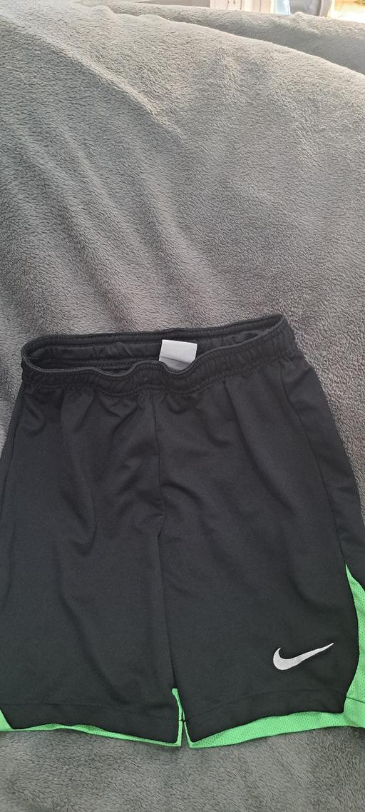  — Nike Shorts Kids M
