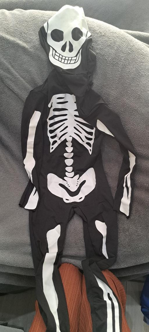  — Skeleton Outfit