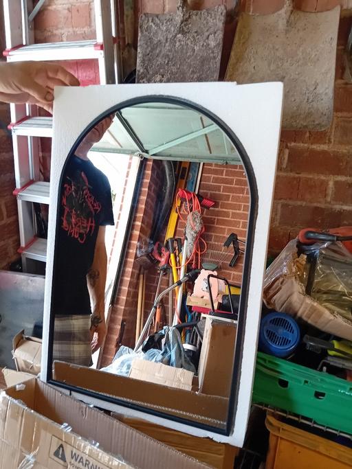  — New arch mirror