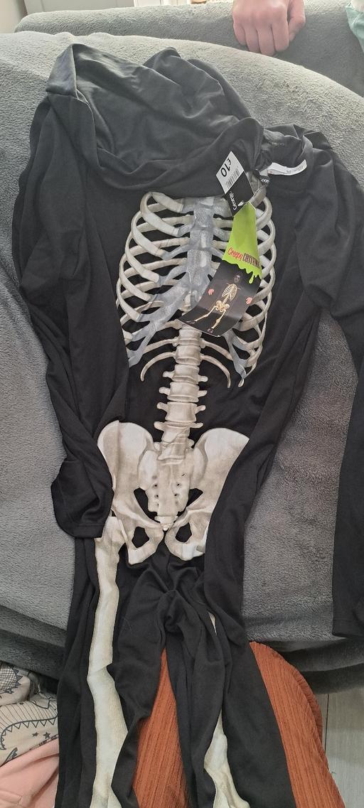  — Skelton Outfit