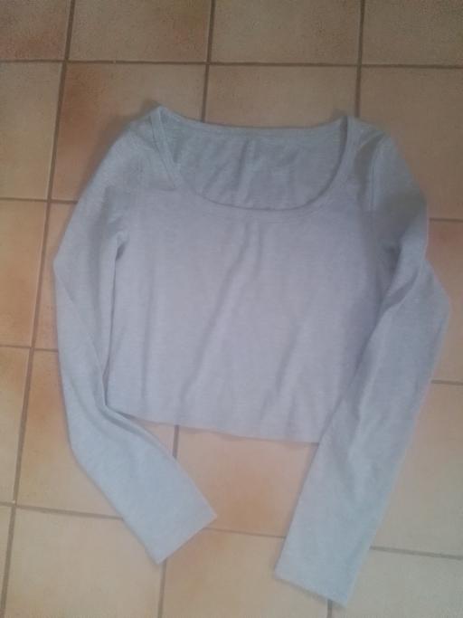  — BRAND NEW NO TAG LADIES GREY TOP