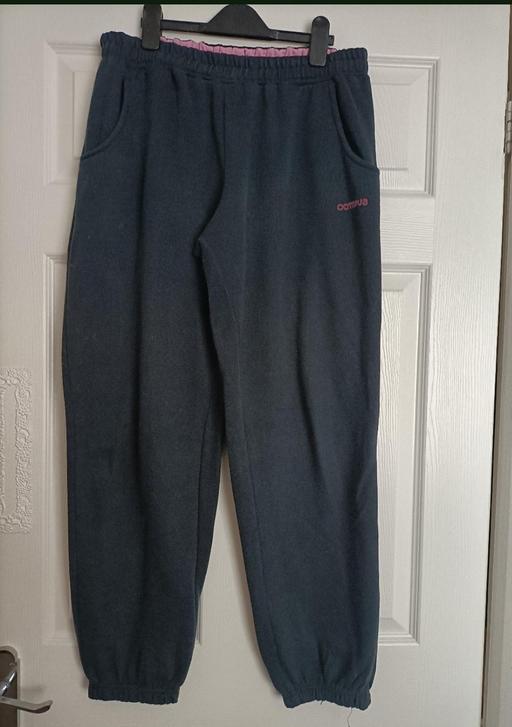  — track bottoms