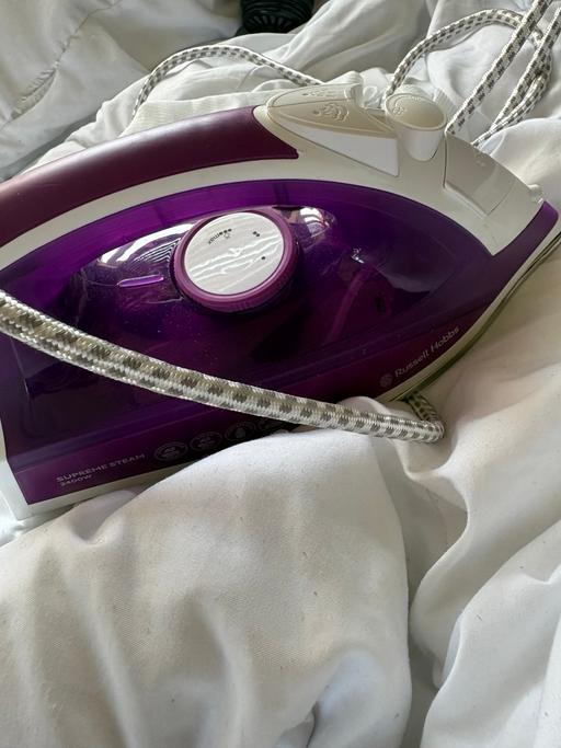  — Russell Hobbs Supreme Steam Iron