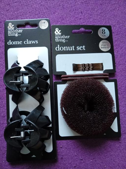  — 2 brand new hair accessories sets
