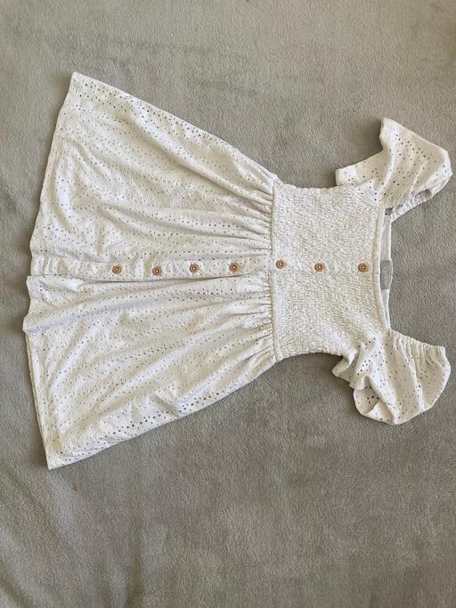  — Girls clothes bundle age 3-4