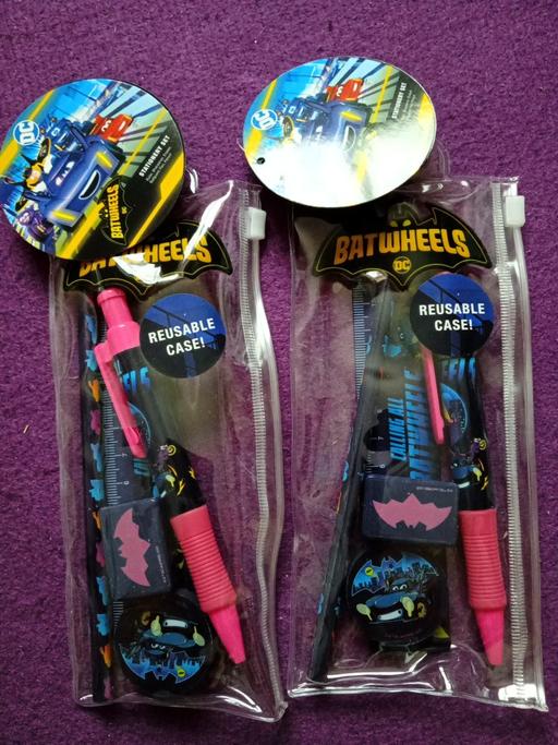  — 2 kids BATWHEELS STATIONARY SETS