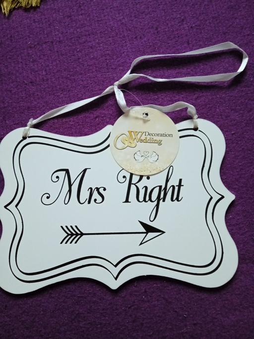  — brand new 11" size hangable plaque