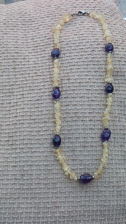  — necklace-gemstones