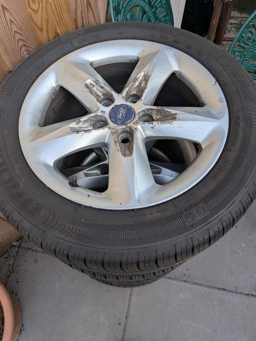  — ford 5J x 16 alloys and tyres 205 55 16