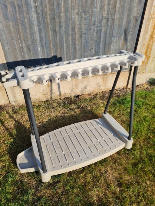  — Garden tool rack/organiser