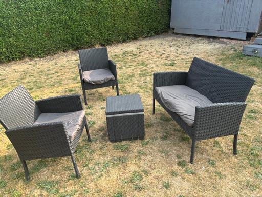  — Rattan garden furniture